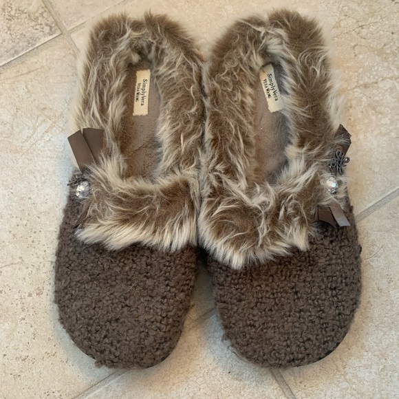 simply vera slippers